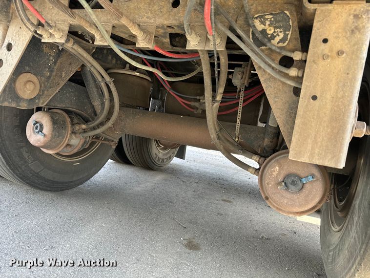 image for item DV2751 2011 Doonan side curtain trailer