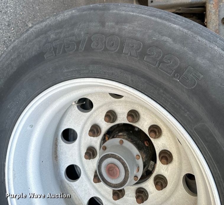 image for item DV2751 2011 Doonan side curtain trailer