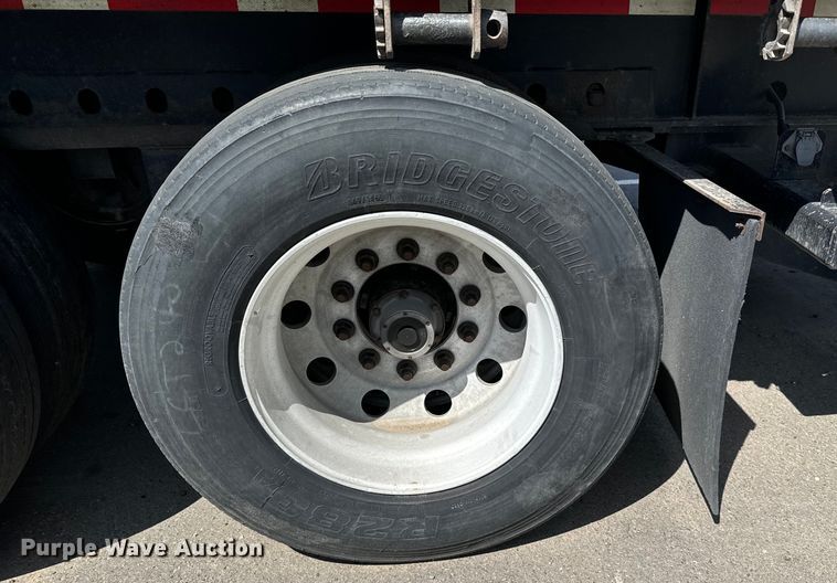 image for item DV2751 2011 Doonan side curtain trailer