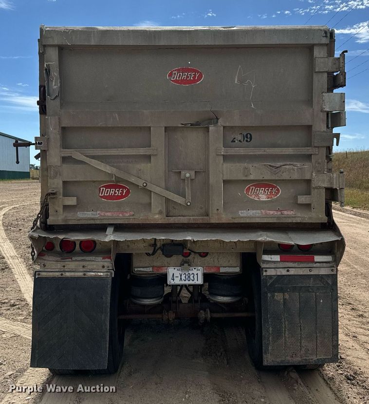 image for item DV2823 1986 Dorsey Trailers, Inc. End dump trailer