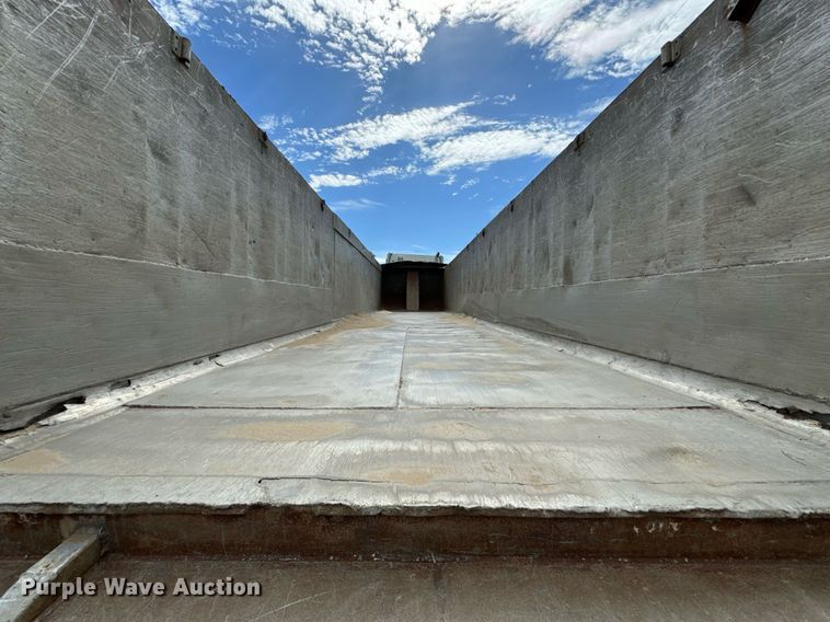 image for item DV2823 1986 Dorsey Trailers, Inc. End dump trailer