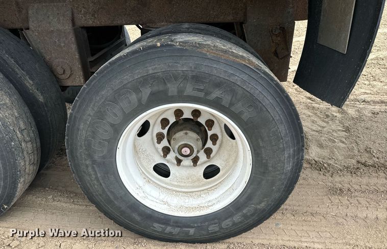 image for item DV2823 1986 Dorsey Trailers, Inc. End dump trailer