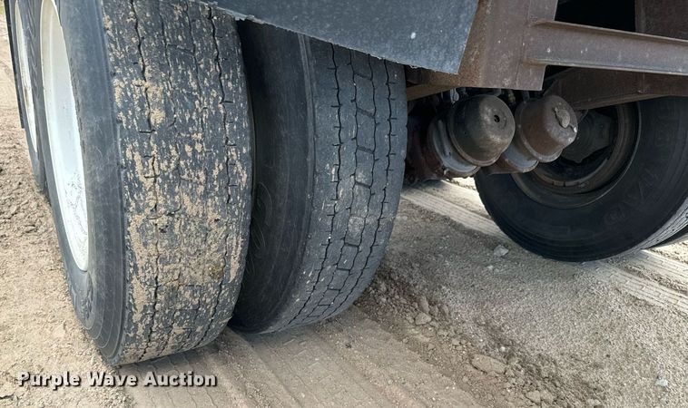 image for item DV2823 1986 Dorsey Trailers, Inc. End dump trailer