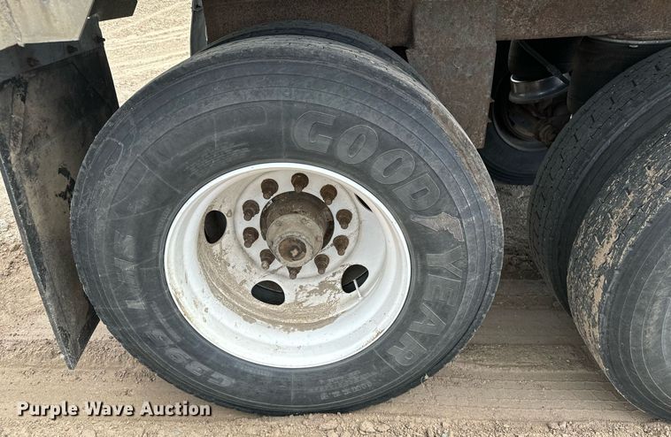 image for item DV2823 1986 Dorsey Trailers, Inc. End dump trailer