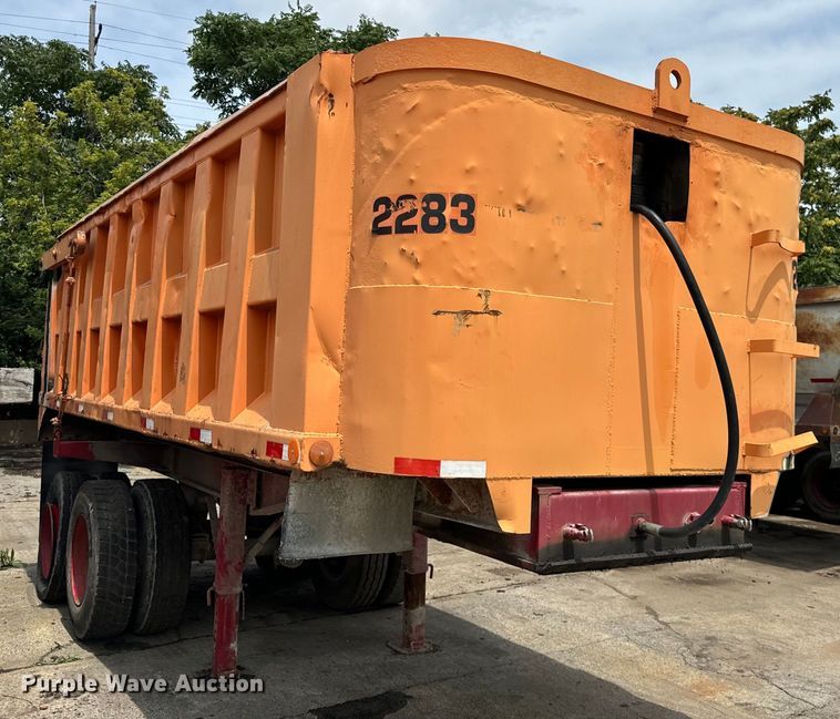 image for item DV5805 1981 Dorsey     end dump trailer