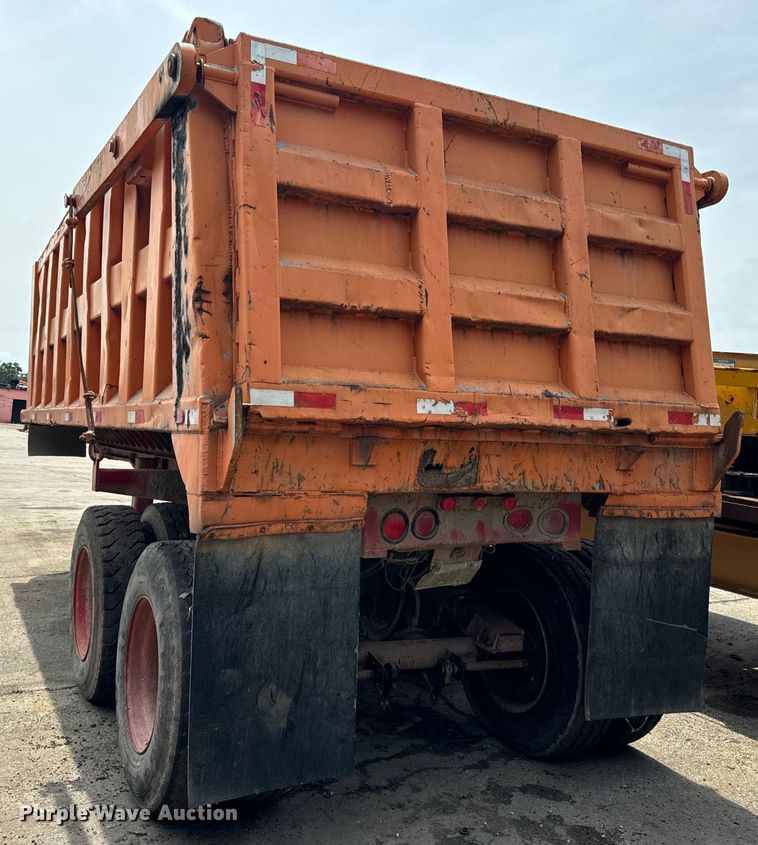 image for item DV5805 1981 Dorsey     end dump trailer