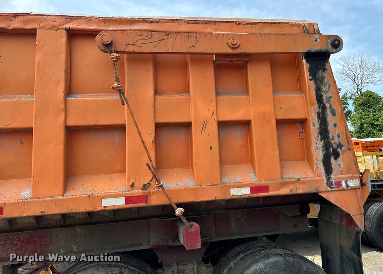 image for item DV5805 1981 Dorsey     end dump trailer