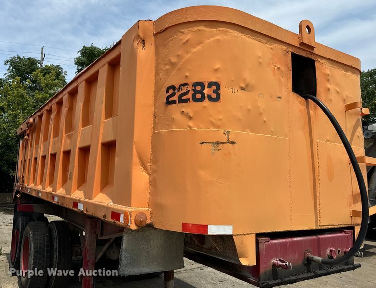 image for item DV5805 1981 Dorsey     end dump trailer