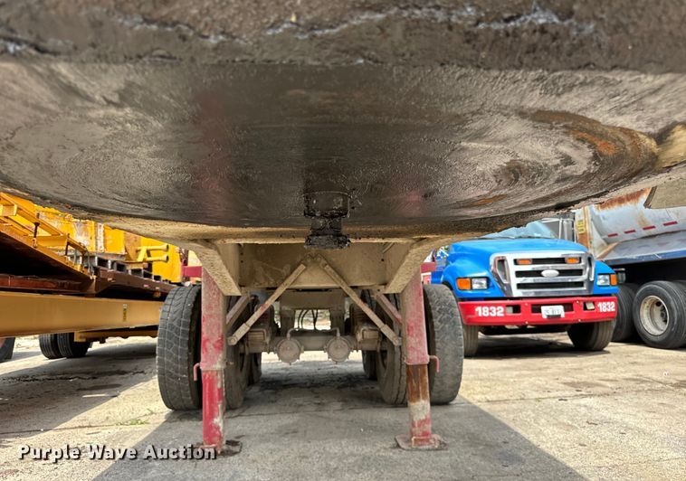 image for item DV5805 1981 Dorsey     end dump trailer