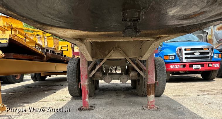 image for item DV5805 1981 Dorsey     end dump trailer