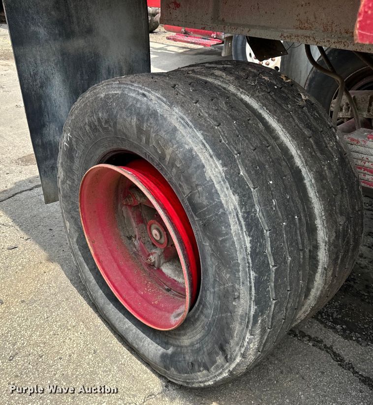 image for item DV5805 1981 Dorsey     end dump trailer