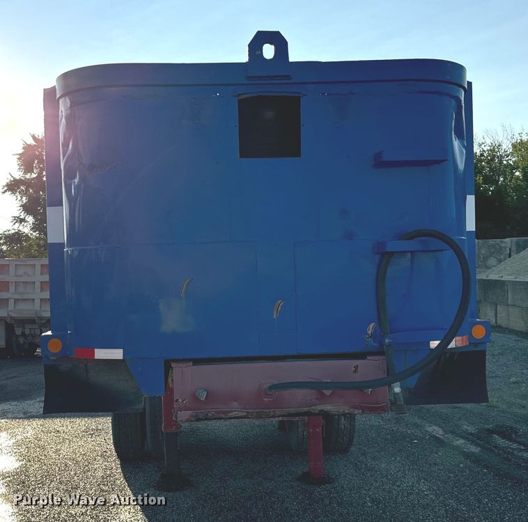 image for item DV5814 1981 Dorsey end dump trailer