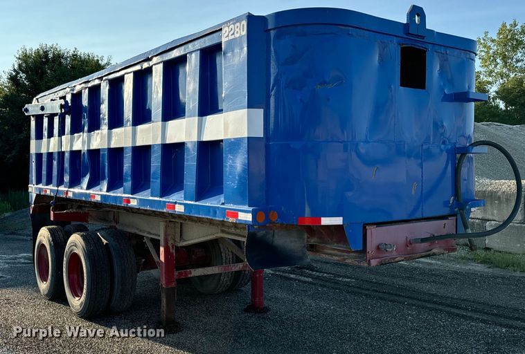 image for item DV5814 1981 Dorsey end dump trailer