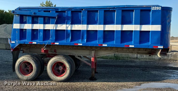 image for item DV5814 1981 Dorsey end dump trailer