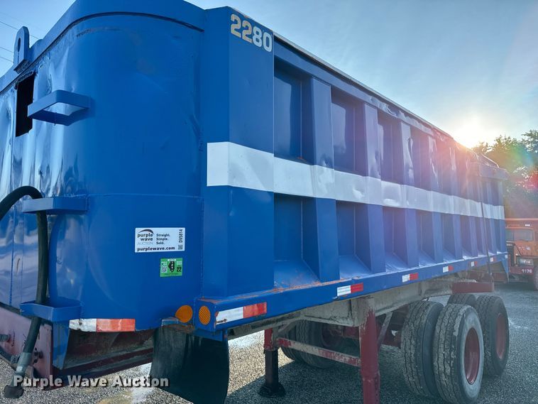 image for item DV5814 1981 Dorsey end dump trailer