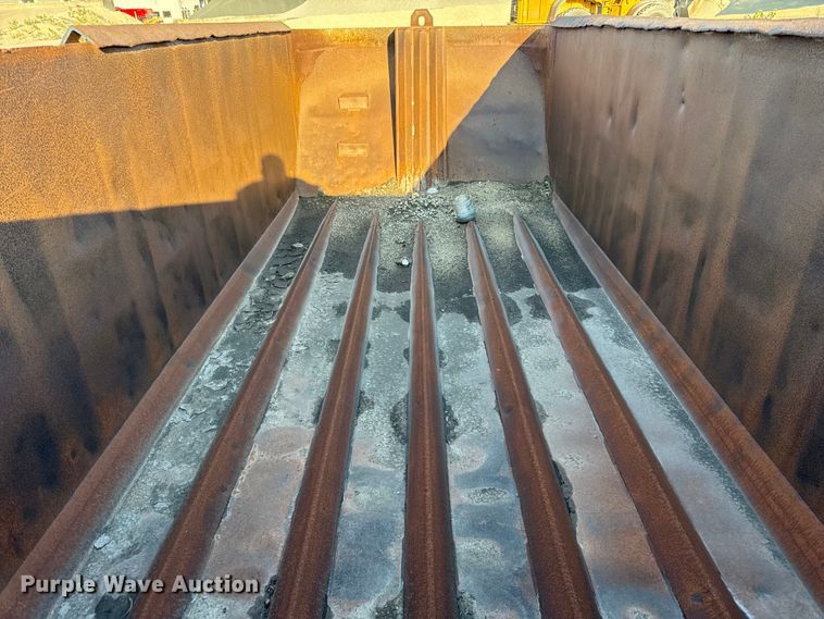 image for item DV5814 1981 Dorsey end dump trailer