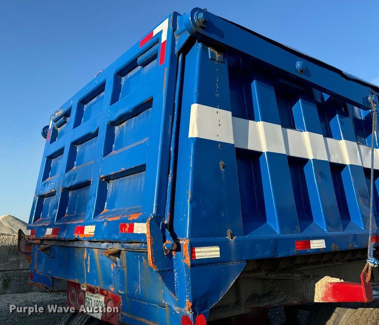 image for item DV5814 1981 Dorsey end dump trailer