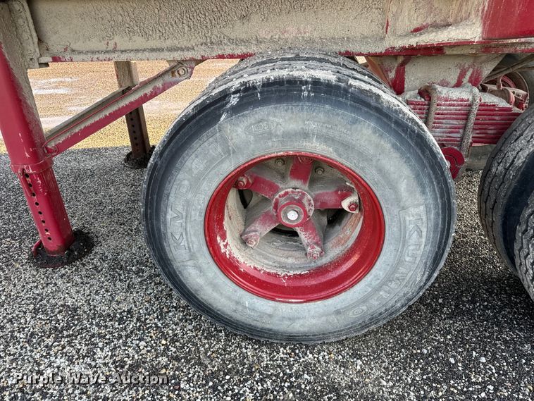 image for item DV5814 1981 Dorsey end dump trailer