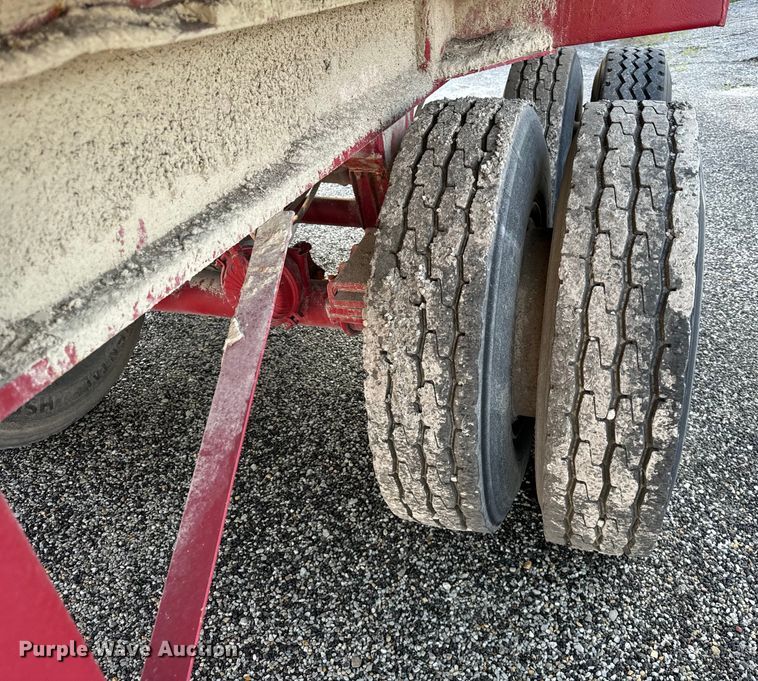 image for item DV5814 1981 Dorsey end dump trailer