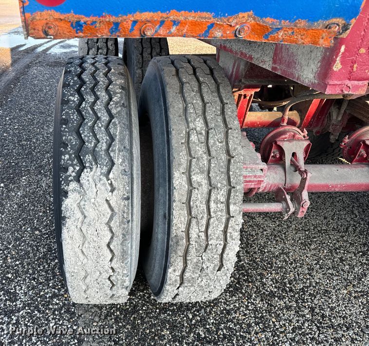 image for item DV5814 1981 Dorsey end dump trailer