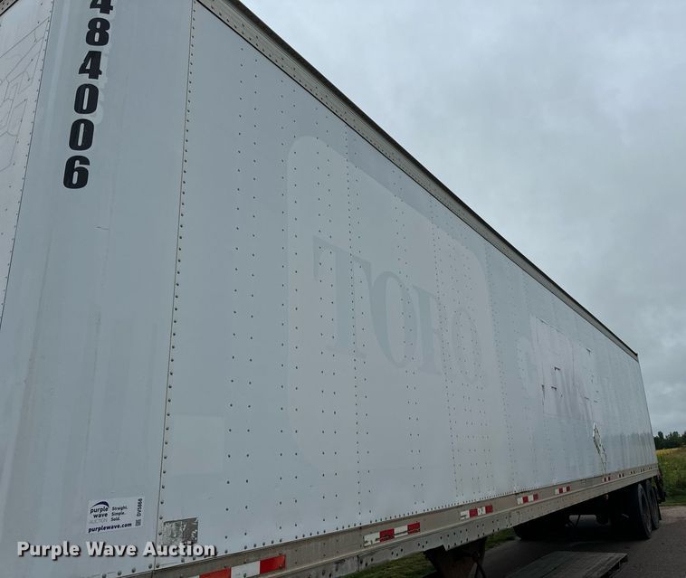 image for item DV5868 2004 Great Dane  dry van trailer