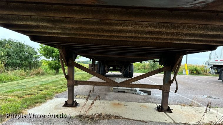 image for item DV5868 2004 Great Dane  dry van trailer