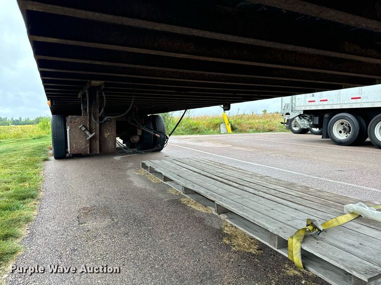 image for item DV5868 2004 Great Dane  dry van trailer