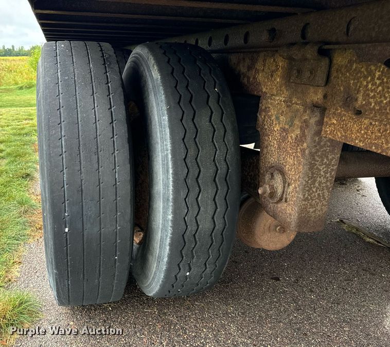 image for item DV5868 2004 Great Dane  dry van trailer