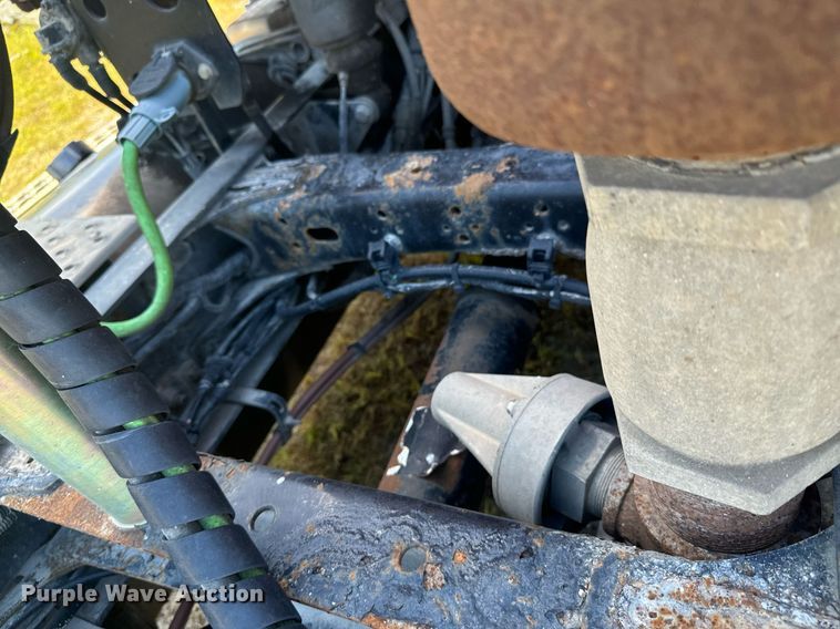 image for item DX1305 2016 Western Star 4700 semi truck