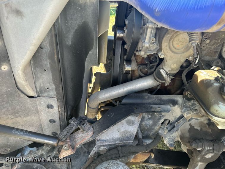 image for item DX1305 2016 Western Star 4700 semi truck