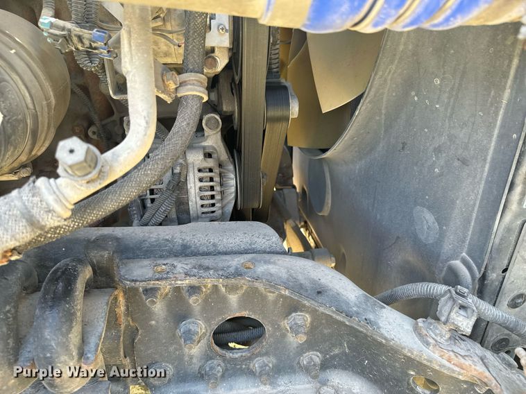 image for item DX1305 2016 Western Star 4700 semi truck