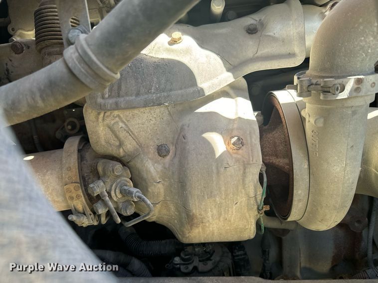 image for item DX1305 2016 Western Star 4700 semi truck