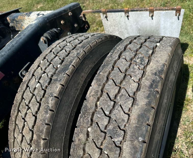 image for item DX1305 2016 Western Star 4700 semi truck