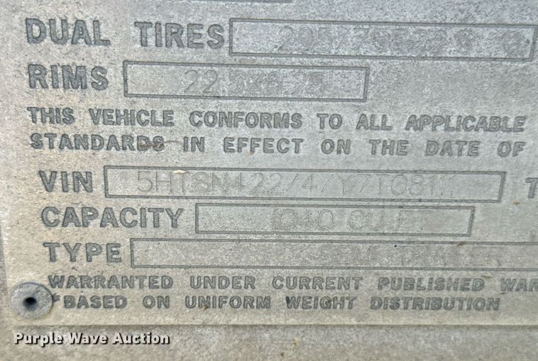 image for item DX1306 2000 Heil tank trailer