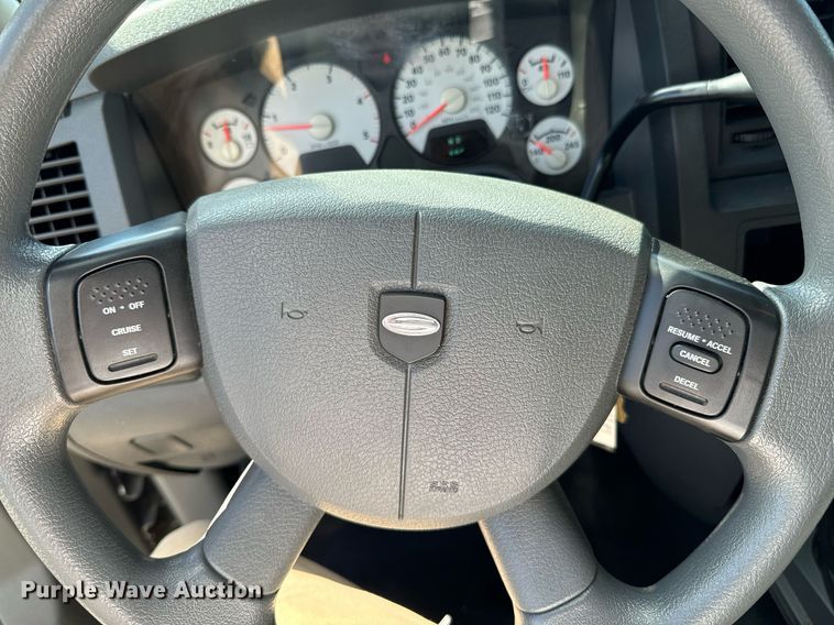 image for item DX1366 2008 Sterling Bullet 5500 box truck