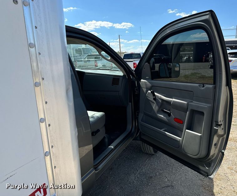 image for item DX1366 2008 Sterling Bullet 5500 box truck