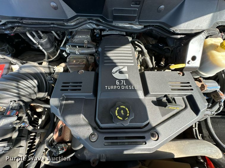 image for item DX1366 2008 Sterling Bullet 5500 box truck