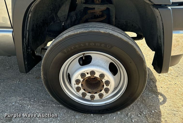 image for item DX1366 2008 Sterling Bullet 5500 box truck