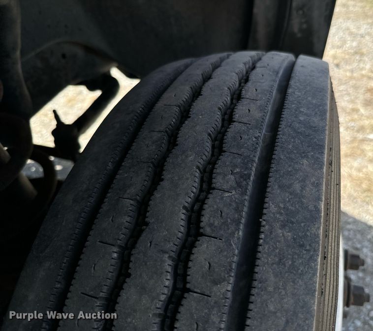 image for item DX1366 2008 Sterling Bullet 5500 box truck