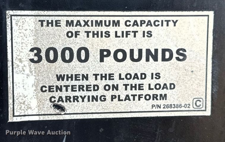 image for item DX1367 2015 Hino 338 box truck