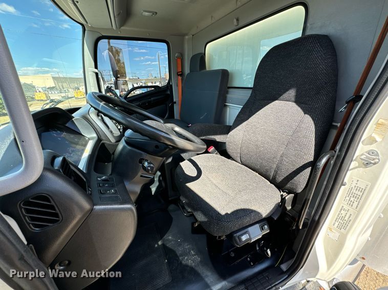 image for item DX1367 2015 Hino 338 box truck