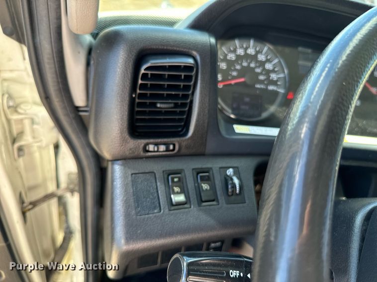 image for item DX1367 2015 Hino 338 box truck