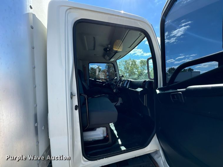 image for item DX1367 2015 Hino 338 box truck