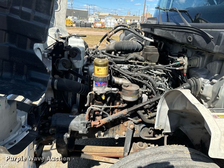 image for item DX1367 2015 Hino 338 box truck