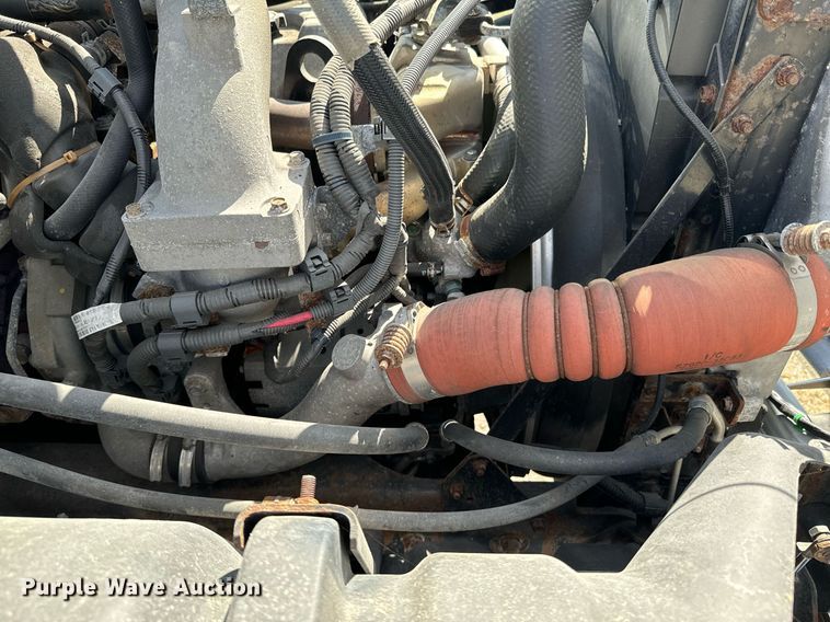 image for item DX1367 2015 Hino 338 box truck