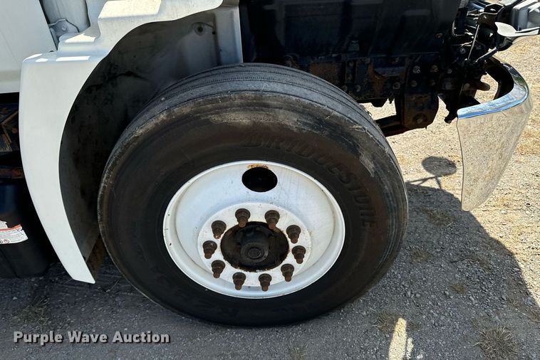 image for item DX1367 2015 Hino 338 box truck