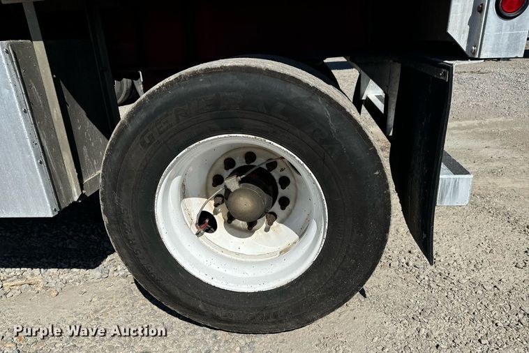 image for item DX1384 2012 Wilson CF-1080 flatbed trailer