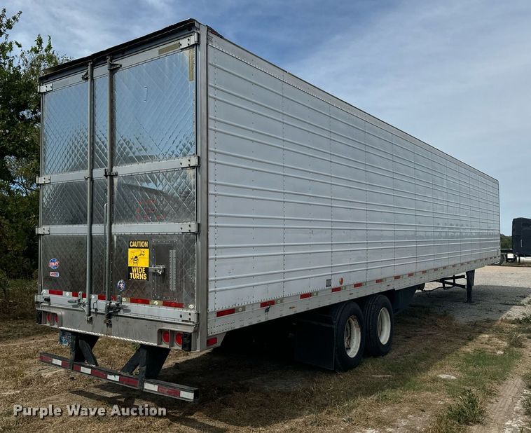 image for item DX1385 2011 Utility  VS2RA refrigerated van trailer