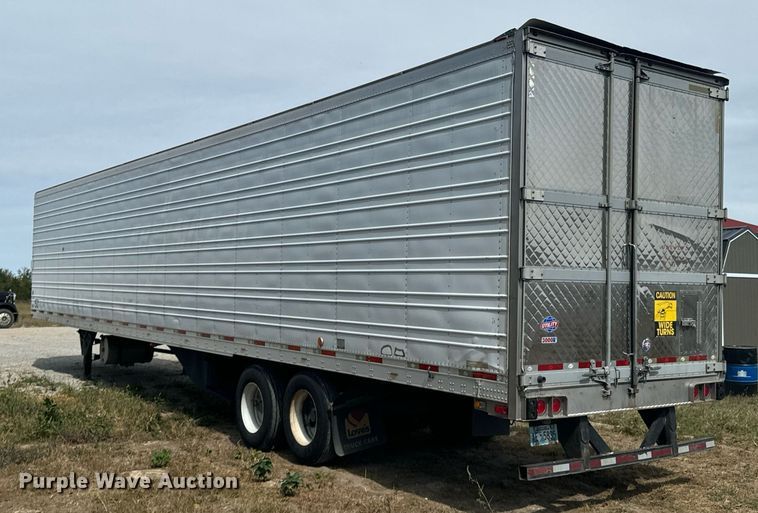 image for item DX1385 2011 Utility  VS2RA refrigerated van trailer