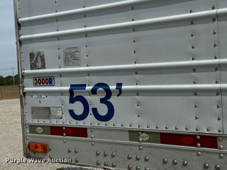 image for item DX1385 2011 Utility  VS2RA refrigerated van trailer